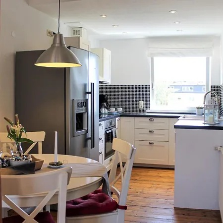 1 Bedroom Awesome In Apartmán