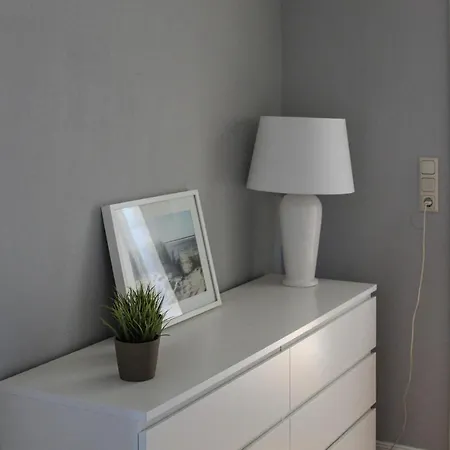 1 Bedroom Awesome In *