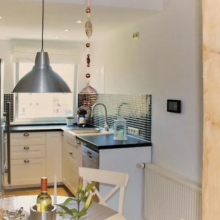 Apartmán 1 Bedroom Awesome In *